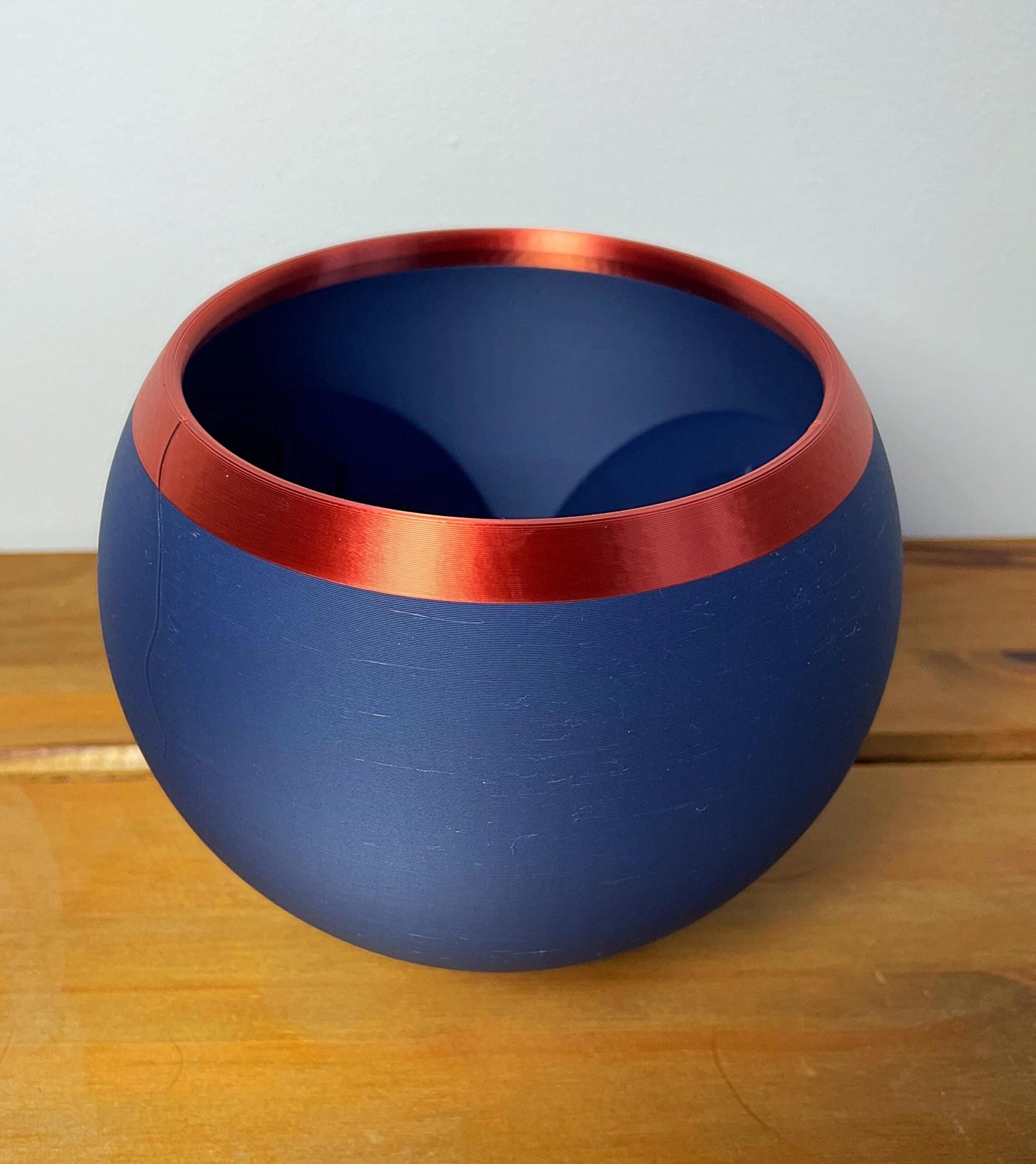 Corner planter wall mounted sphere planter | Hidden wall mount | Stylish design | Custom Colours