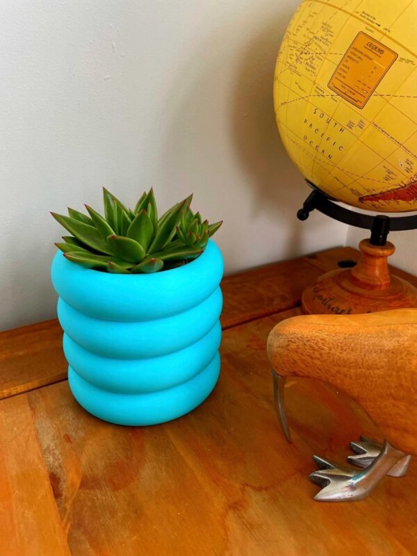 image_03 Funky Bubble Planter – 3D Printed Plant Pot for Indoor Decor | Custom colours | Stylish design | Hidden drip tray